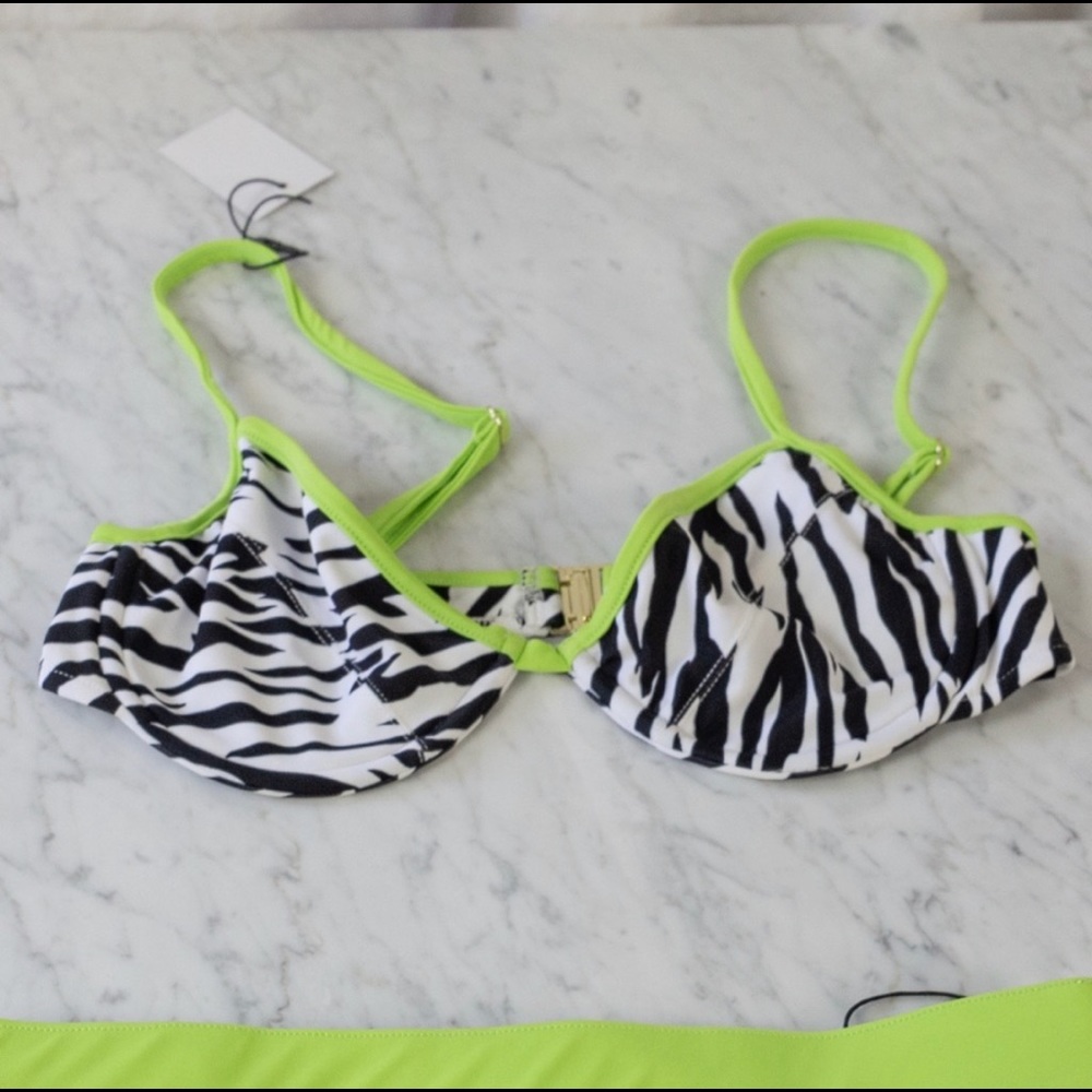 SOLD ON DEPOP - Picture 4 of 4